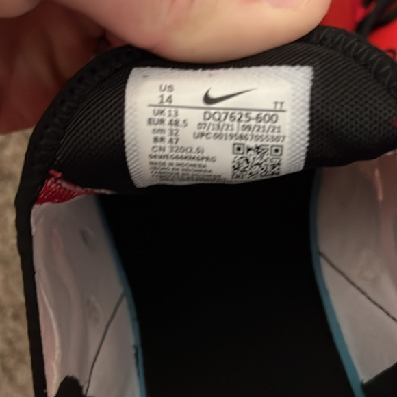 Nike 720 Size 14 worn twice. - Picture 6 of 6